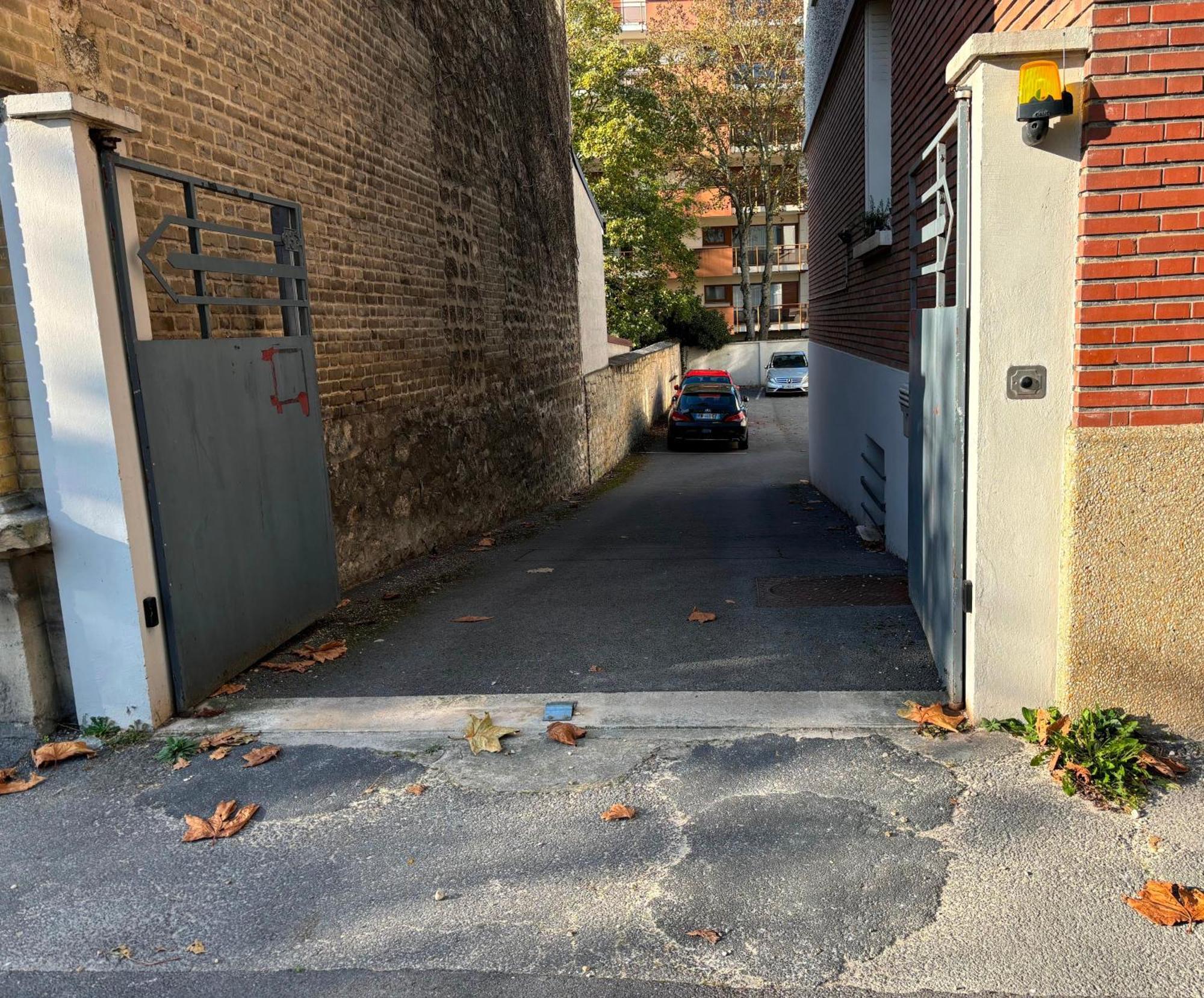 Apartamento Le Seize - Parking Prive Châlons-en-Champagne Exterior foto